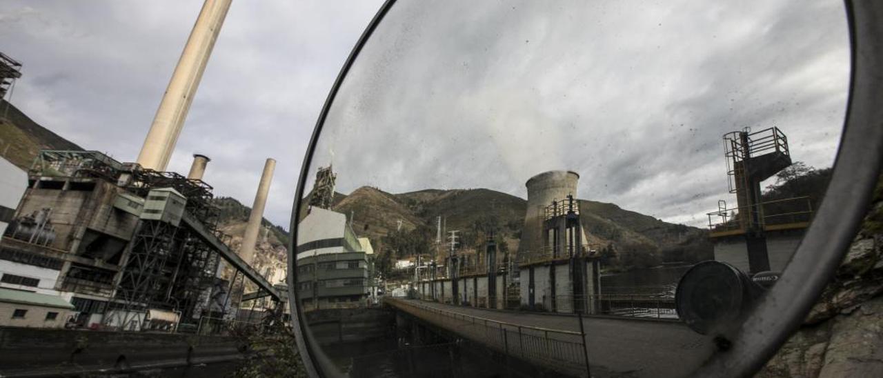 Asturias afronta el cierre de térmicas con los proyectos de líneas eléctricas bloqueados