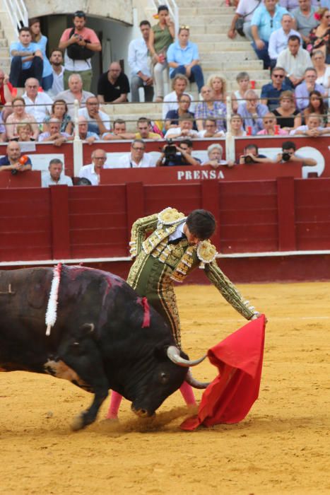 Castella y Talavante dan brillo a la tarde en Málaga