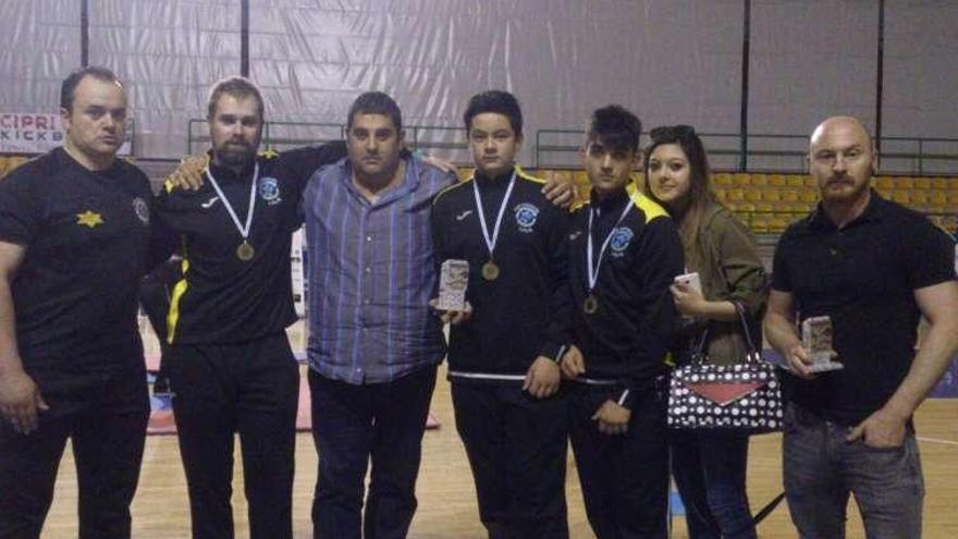 Seis podios en la Copa para el Kickboxing Lalín