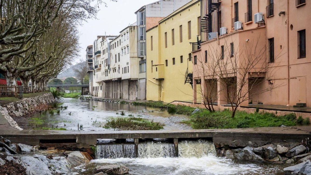 La sequera s’allunya de la comarca amb els rius i el pantà reviscolant