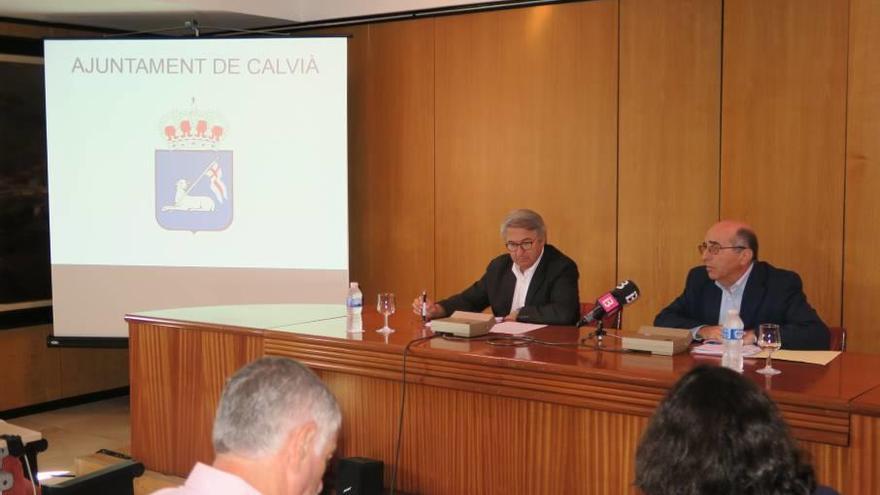 Jaume Carbonero y el teniente de alcalde García Moles, ayer durante la rueda de prensa.