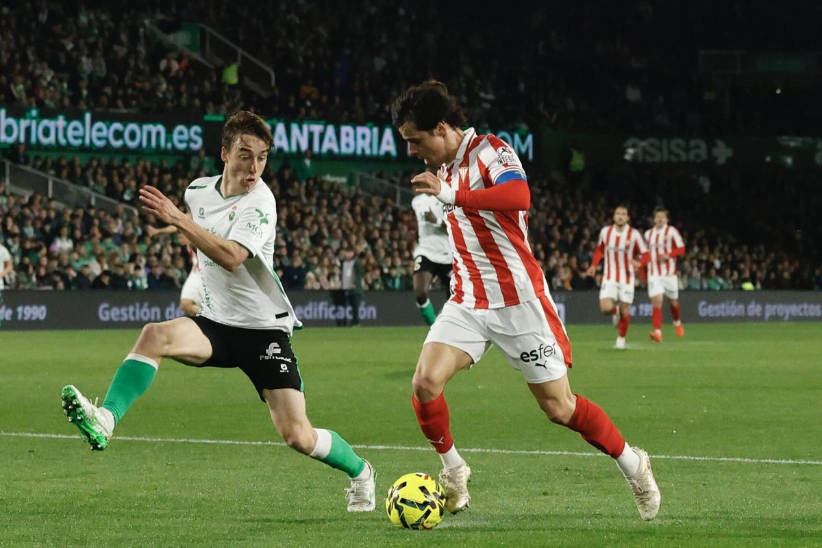 El partido entre el Racing de Santander y el Sporting, en imágenes