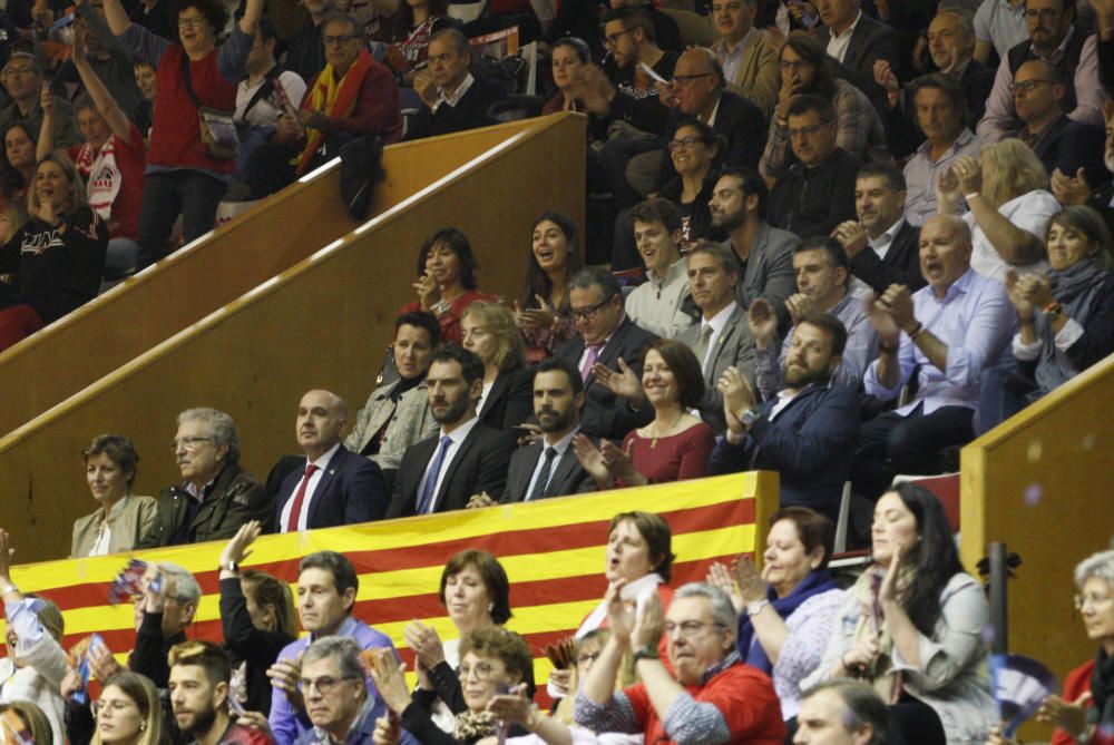 L'afició de l'Spar Citylift Girona omple el pavelló de Fontajau