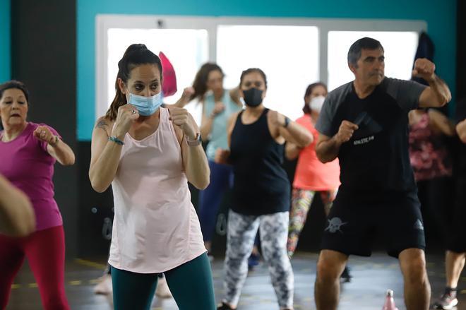 Prudencia en el primer día sin mascarillas en Córdoba