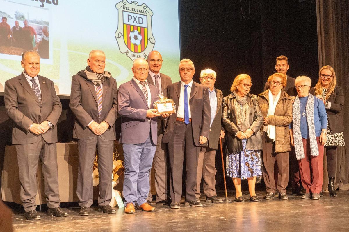 La Peña Deportiva celebra sus 90 años de historia con una emotiva gala llena de reconocimientos La Peña Deportiva celebra sus 90 años de historia con una emotiva gala llena de reconocimientos