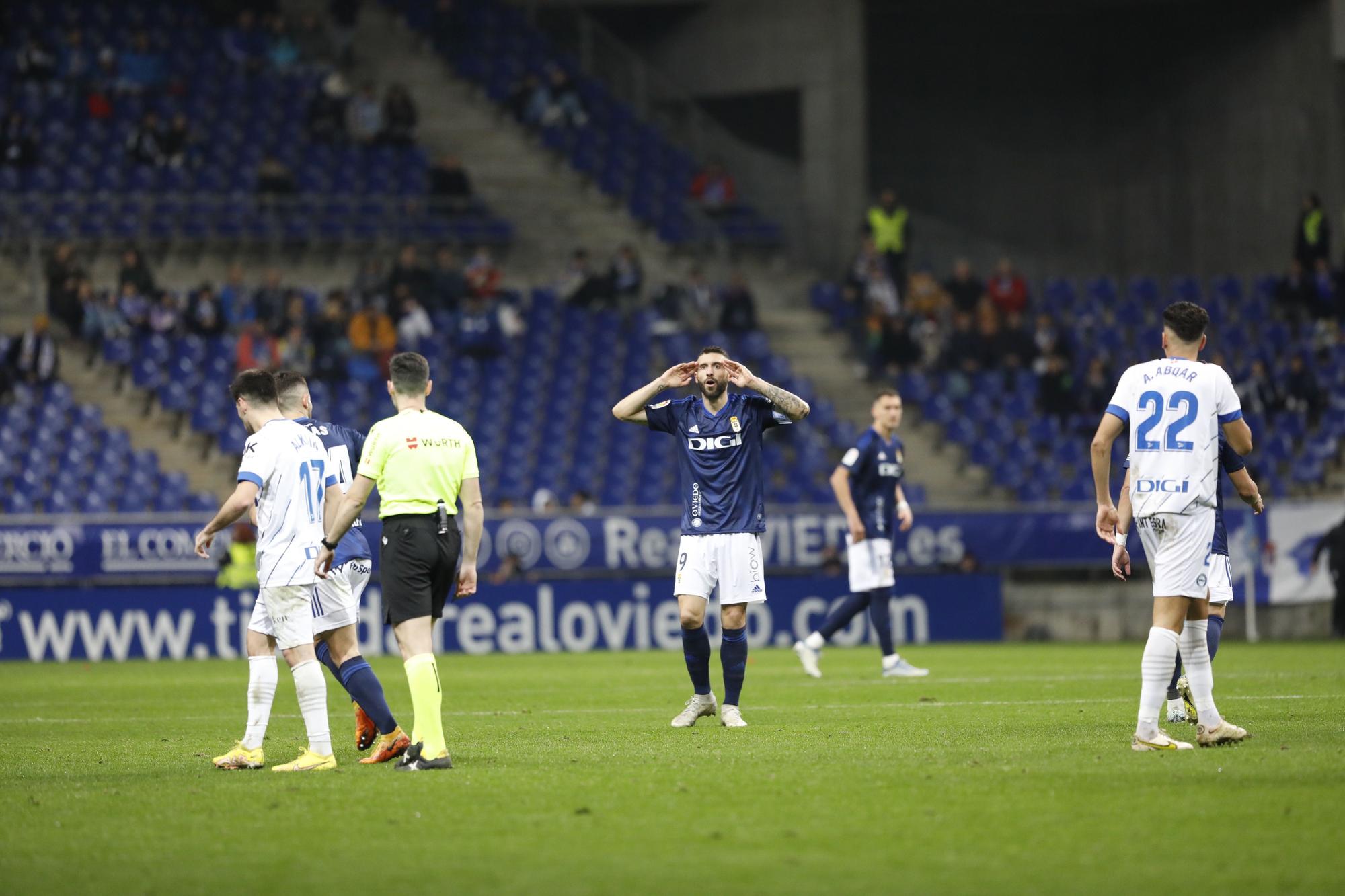 En imágenes: Así fue el Real Oviedo-Alavés disputado en el Tartiere