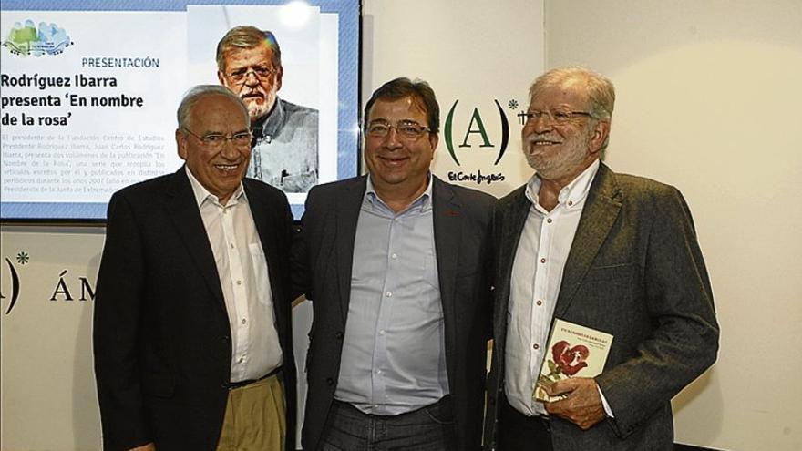 Guerra presenta un libro de Ibarra y asiste Vara