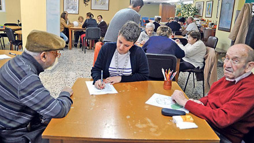 Afam nació hace casi 20 años para ayudar a los enfermos de alzheimer y a sus familias.