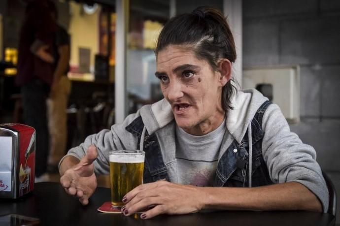 Macu, la indigente de Triana: "Antes era famosa, ahora soy viral"