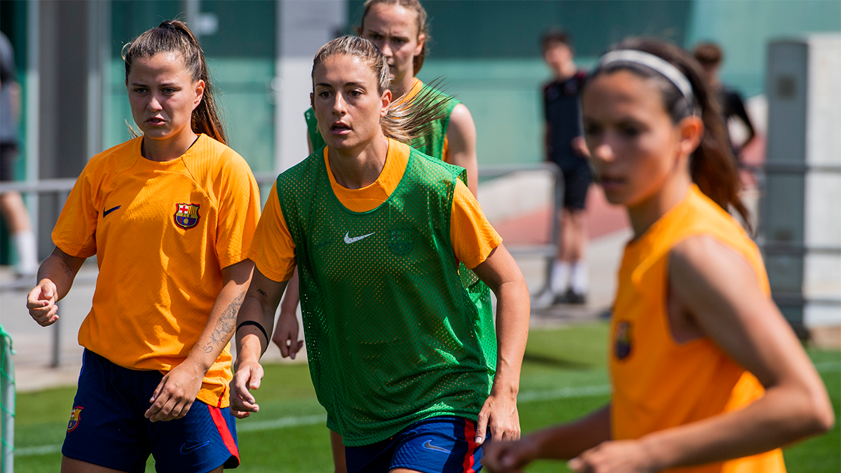 El FC Barcelona entrenando el día previo al encuentro ante el Atlético de Madrid