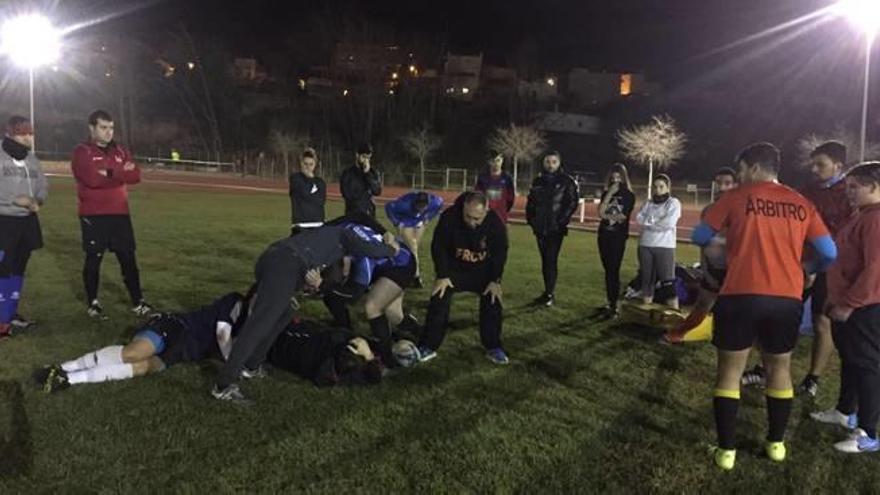 El Rugby Club la Vall d&#039;Uixó, durante uno de sus entrenamientos.