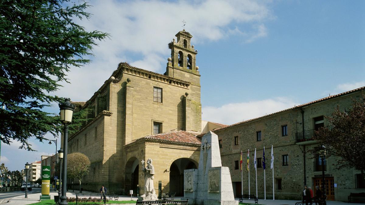 El Parador riojano que fue convento y albergue de peregrinos en el siglo XVI