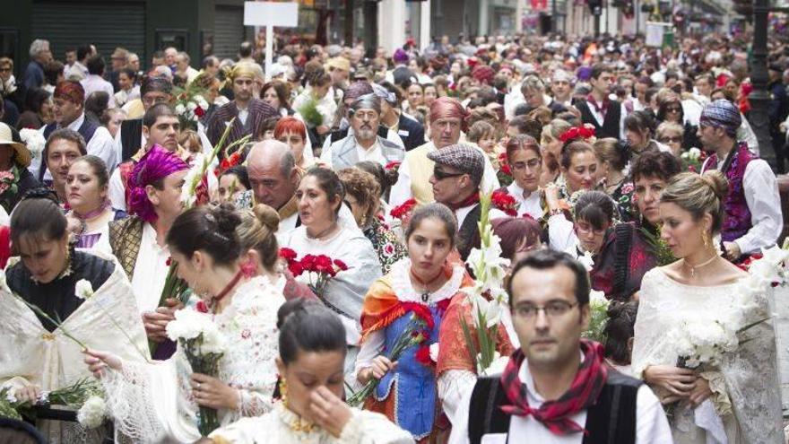 Orden, horarios y salidas de la Ofrenda de Flores del Pilar de este año