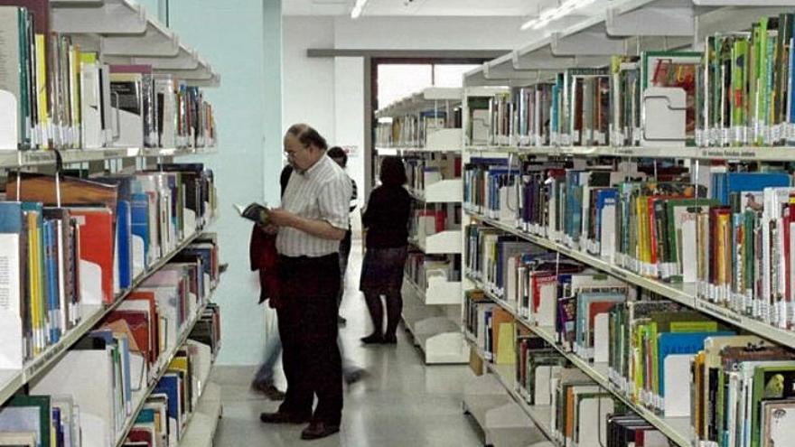 La Biblioteca Regional premiará a sus seguidores más fieles