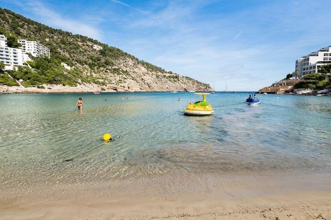 Cala Llonga, Ibiza