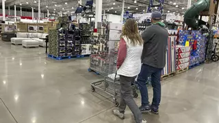 Barbón pide prudencia sobre Costco y "que nadie se posicione"