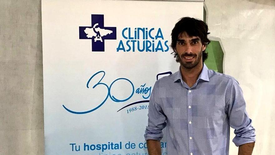Carlos Martínez, en la clínica Asturias