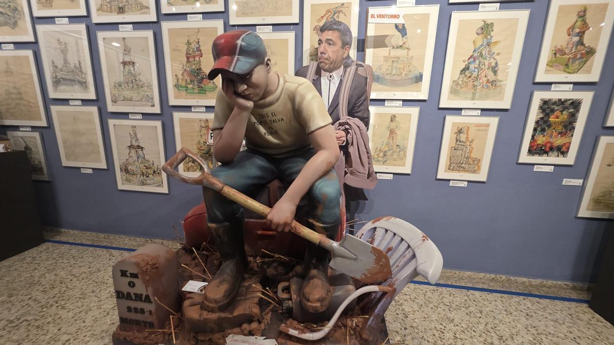 El famoso ninot con dedicatoria a Carlos Mazón, que forma parte de la campaña.