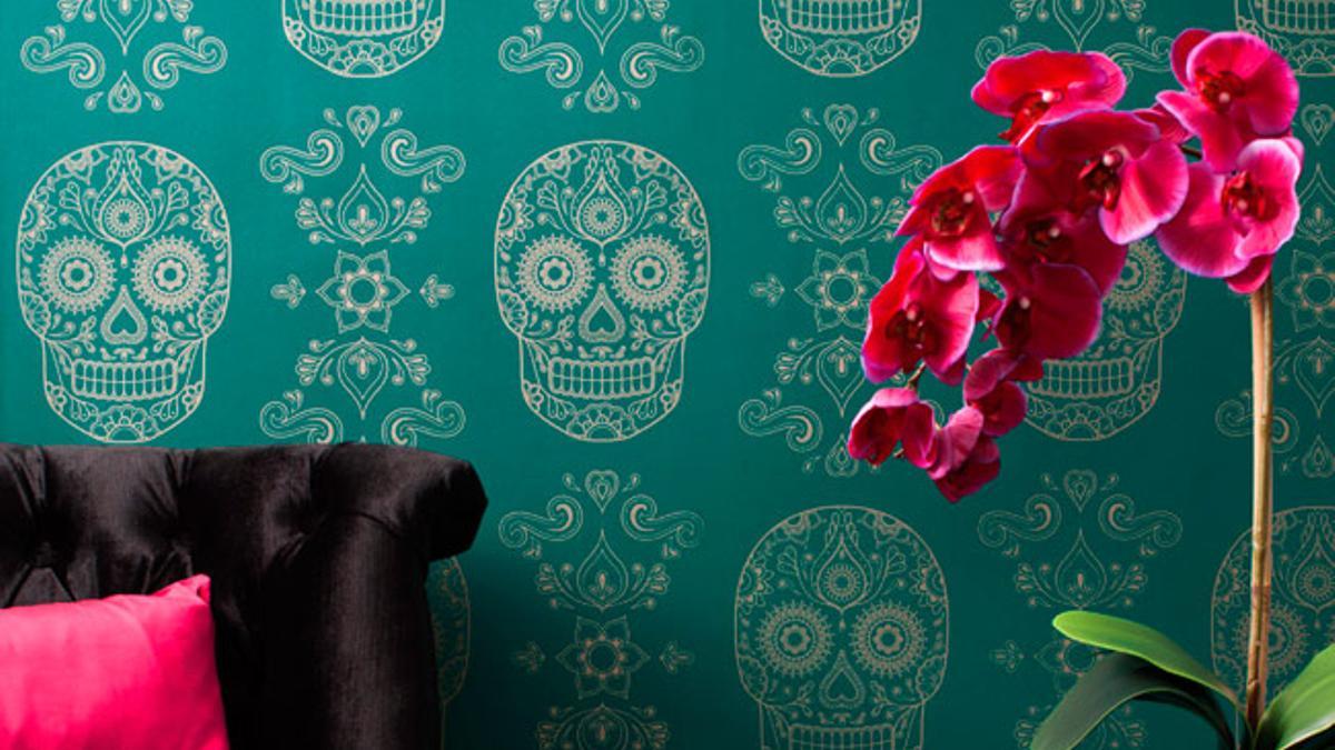 Calaveras en la decoración: papel de pared de Emily Evans