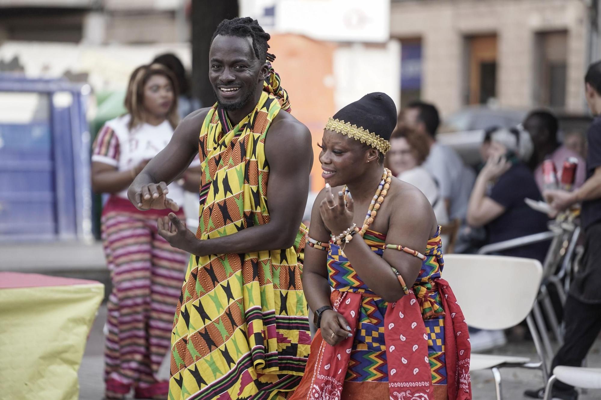 Totes les imatges de la festa solidària de la comunitat de Ghana