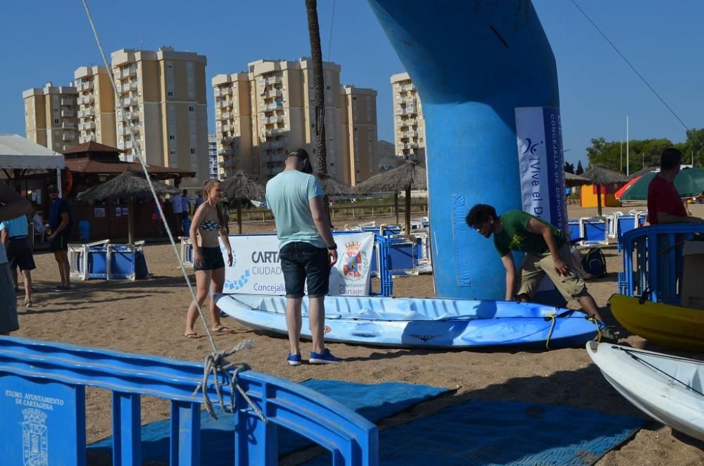 Más de 200 participantes 'se mojan' por la esclerósis múltiple en Playa Paraíso