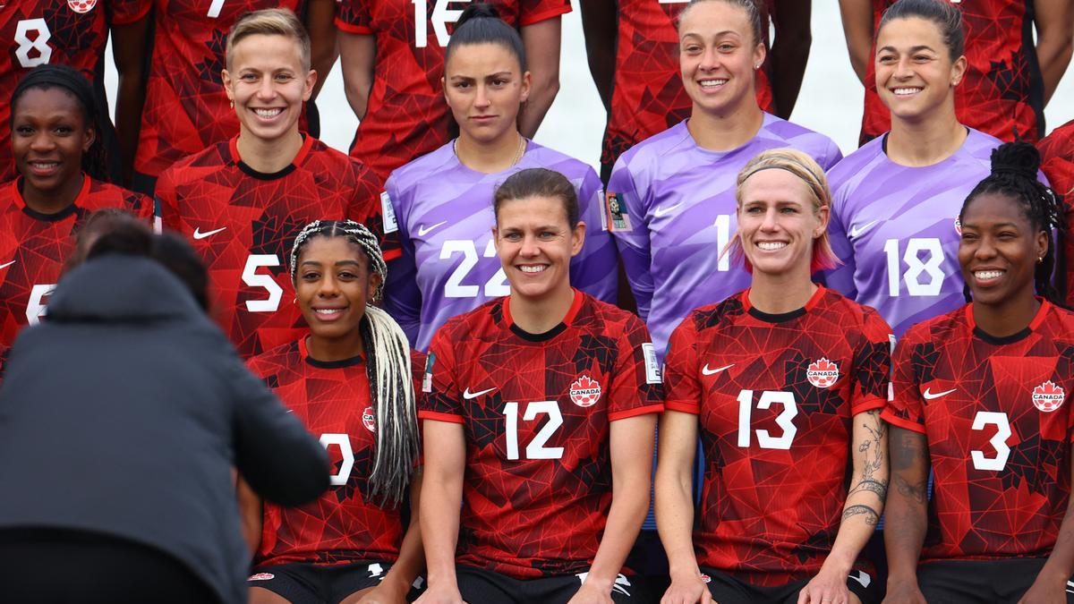 La selección de Canadá, durante las fotos oficiales