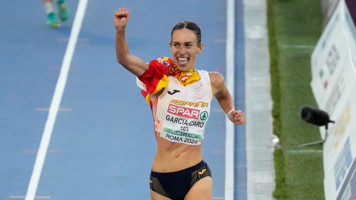 LAURA GARCÍA CARO PIERDE BRONCE | La marchadora García Caro pierde una medalla de bronce sobre la línea de meta por celebrarlo antes de tiempo