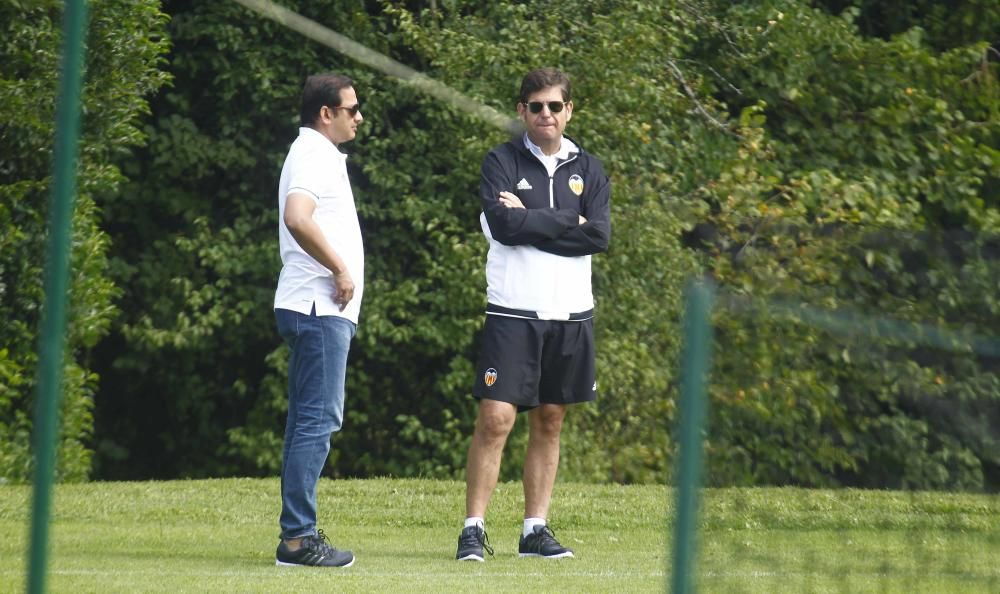 Alemany y Murthy, atentos al entrenamiento