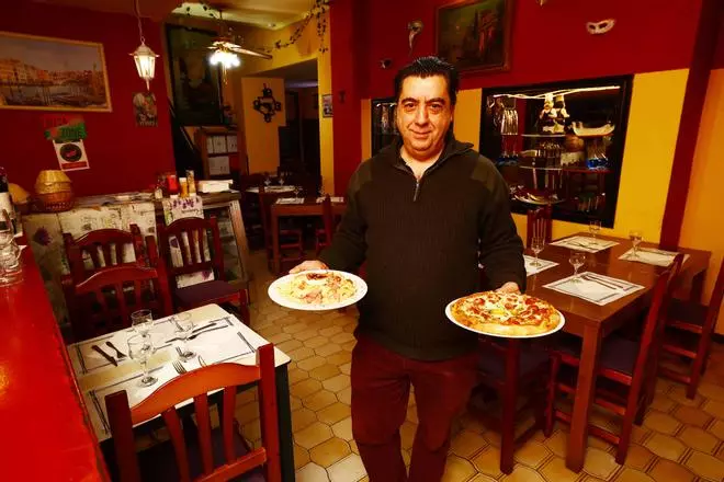 En imágenes | La Góndola, una pizzería familiar a la española con más de 40 años de historia en el centro de Zaragoza