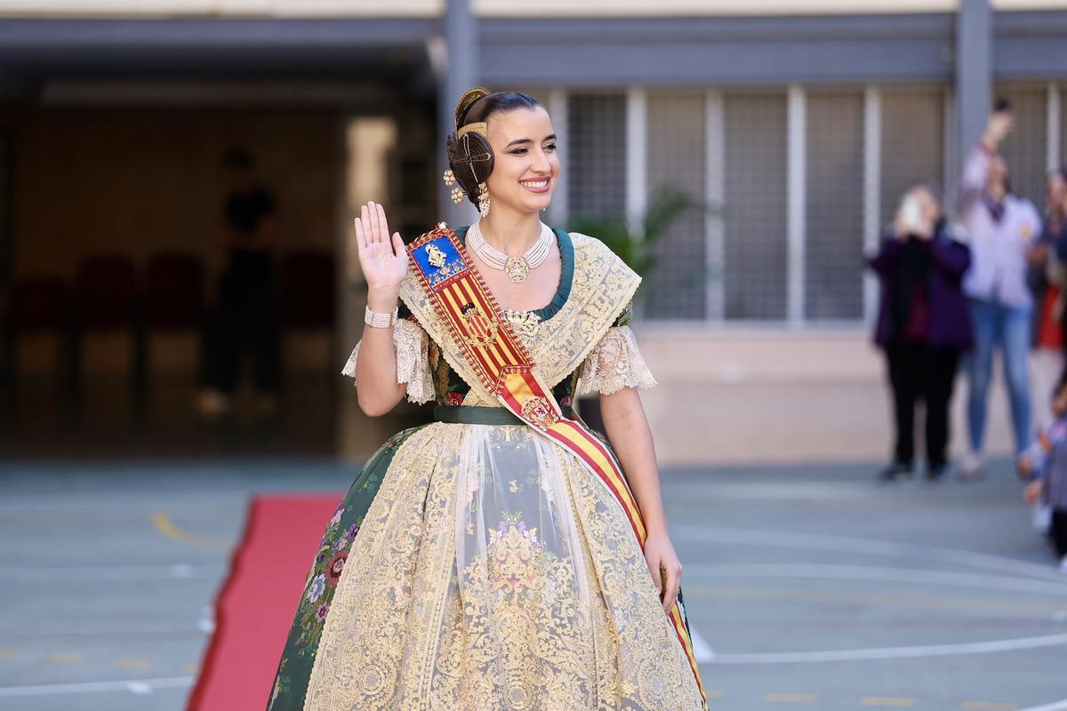 Carmen Prades vuelve a su colegio, el Pío XII