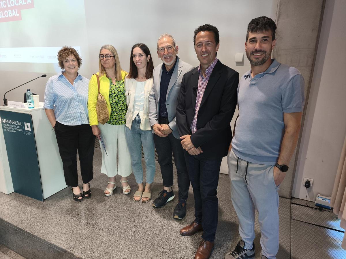 D'esquerra a dreta, Sílvia Gratacòs, Judith Bosch, Laura Clemente, Esteve Pintó, Jacob Petrus i Aran León
