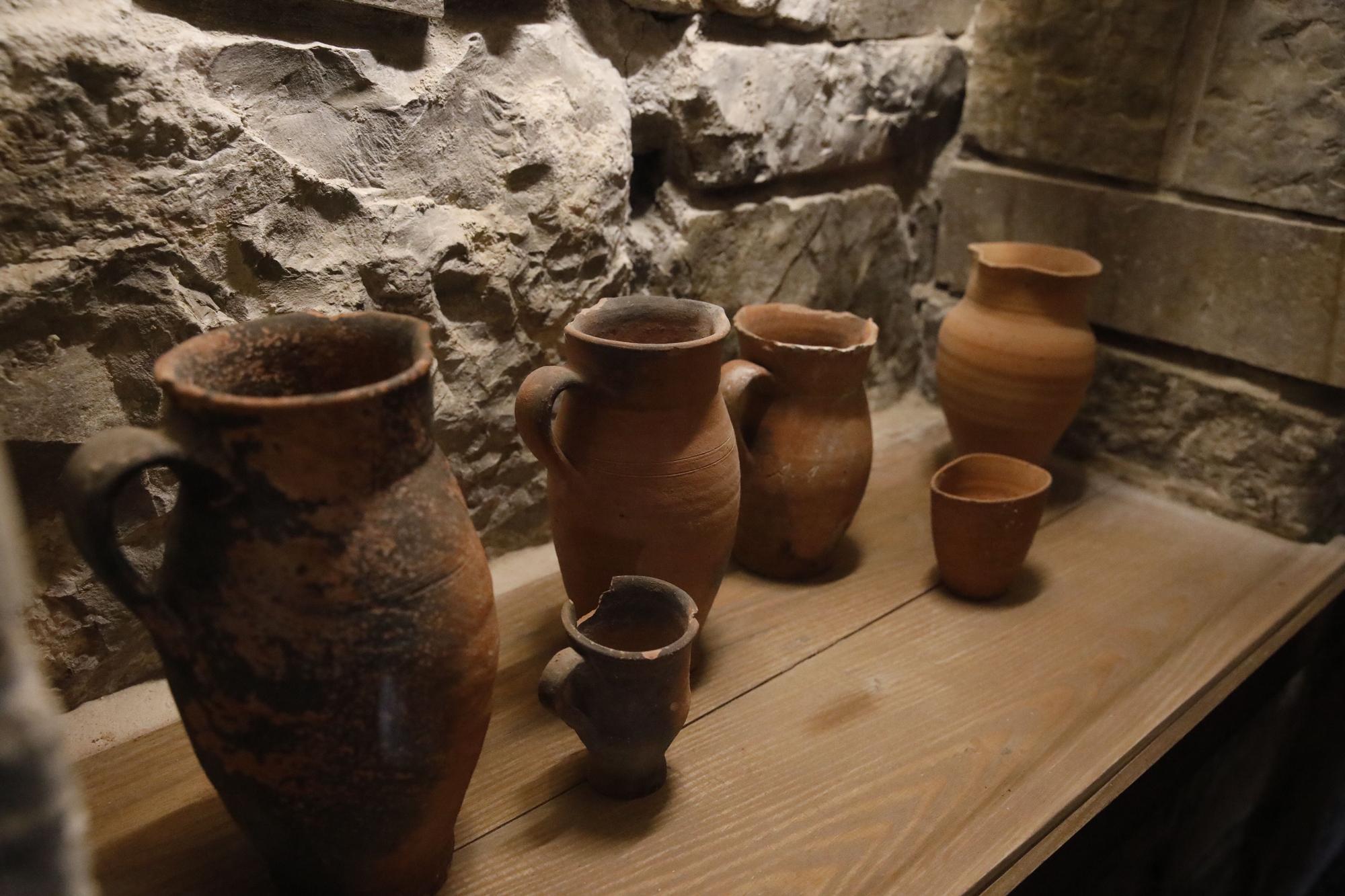 Cuando la sidra no se servía en cristal: estos son los recipientes de barro