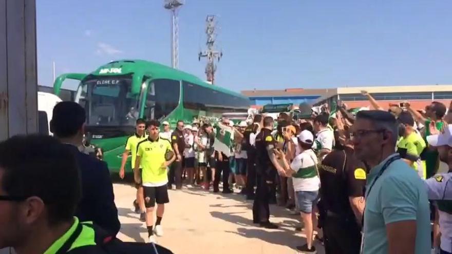 La afición del Elche CF le espera a su llegada a Villarreal