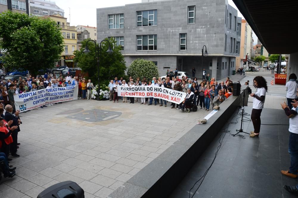 Cangas clama en la calle por mejoras en la sanidad y anuncia más movilizaciones