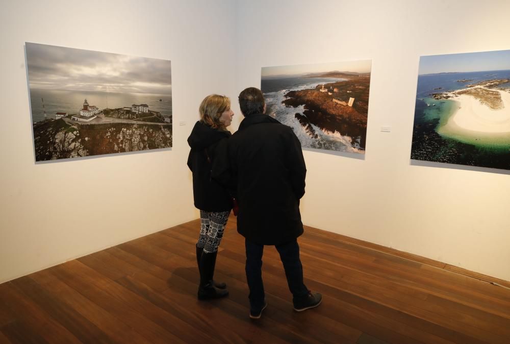 Un paseo por los faros gallegos de Ricardo Grobas