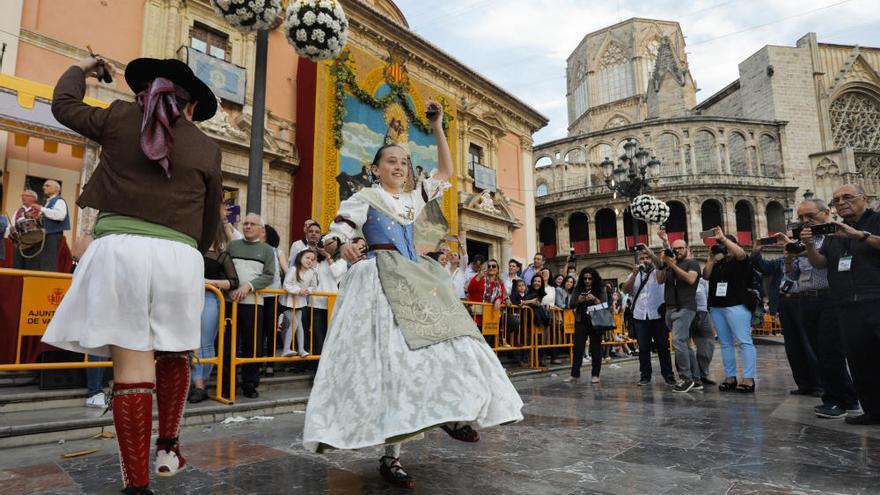 Los grupos de baile critican la «masificación» y la falta de organización en la Dansà