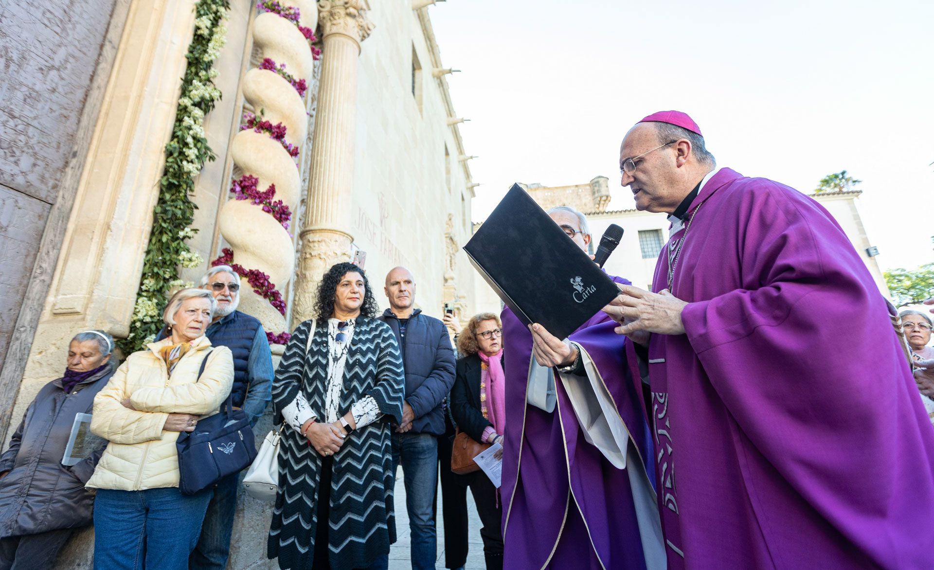 Así ha sido la eucaristía del Año Jubilar oficiada por el obispo José Ignacio Munilla en el Monasterio de Santa Faz