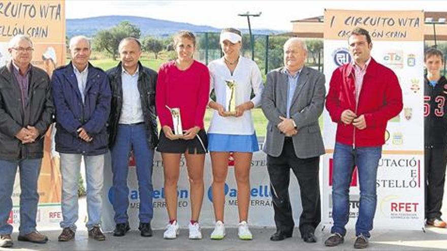 Paula Badosa se adjudica el torneo de Sant Jordi ante Lucía Cervera