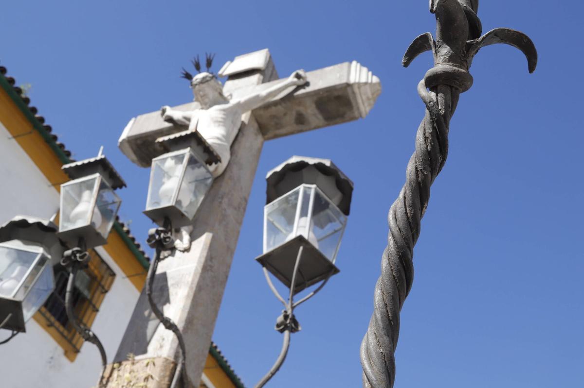 El Cristo de los Faroles de Córdoba, después de la retirada de los candados y las pulseras de sus rejas