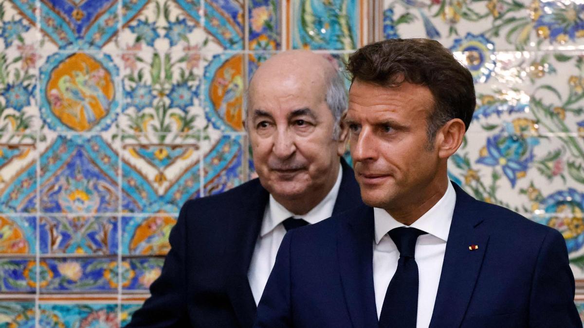 Tebboune y Macron, en el palacio presidencial, durante la visita oficial del dirigente francés a Argelia.