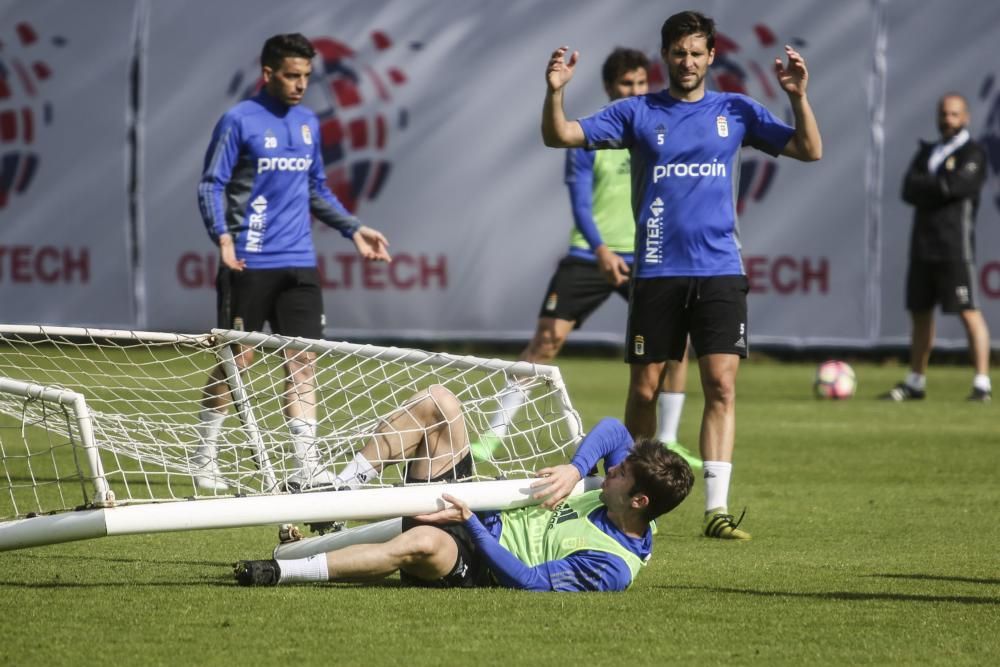 Entrenamiento del Real Oviedo 18/04/2017