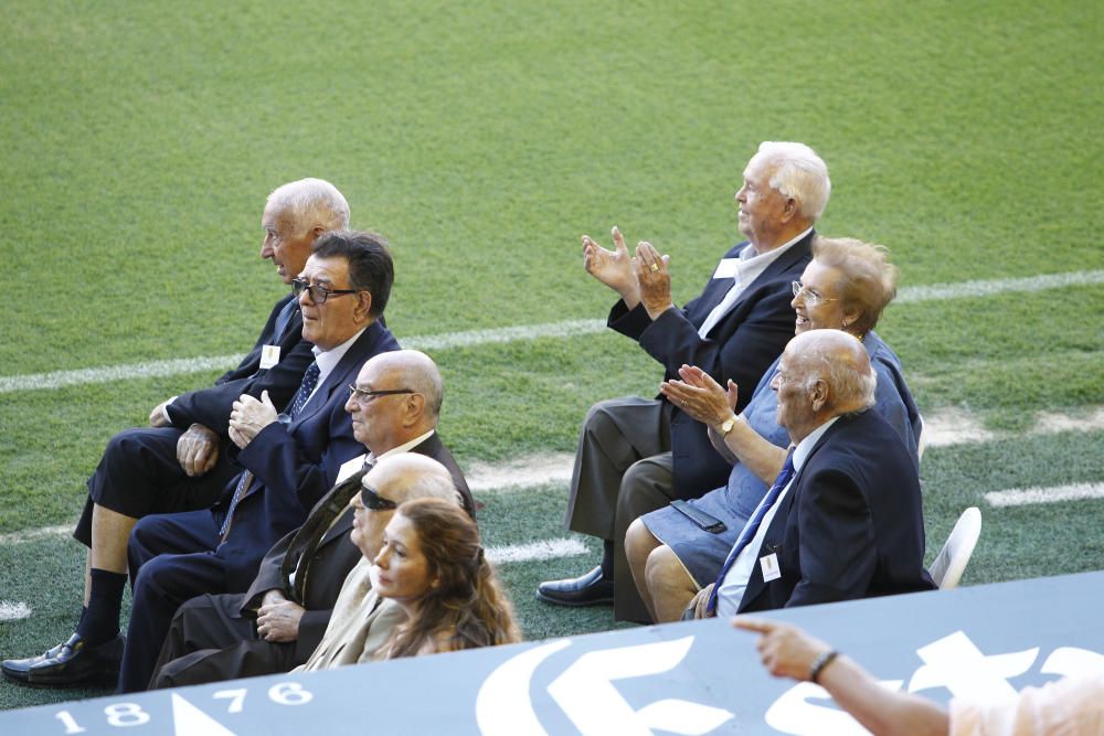 El Valencia rinde homenaje a sus socios más fieles