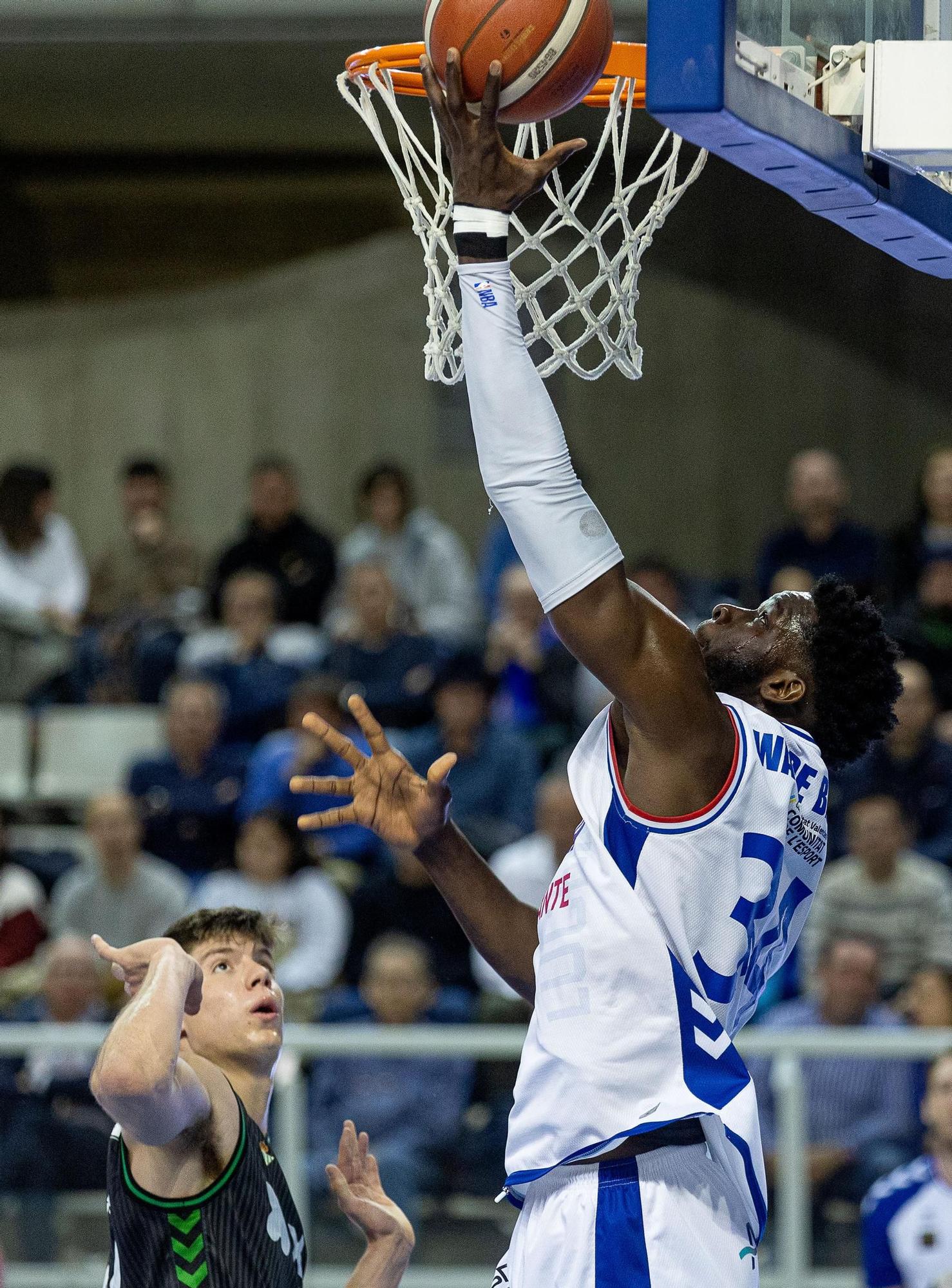 El Lucentum cae ante el Betis