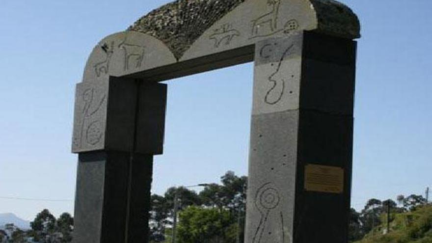 La puerta de A Cerradiña, en Domaio, data de 1999.