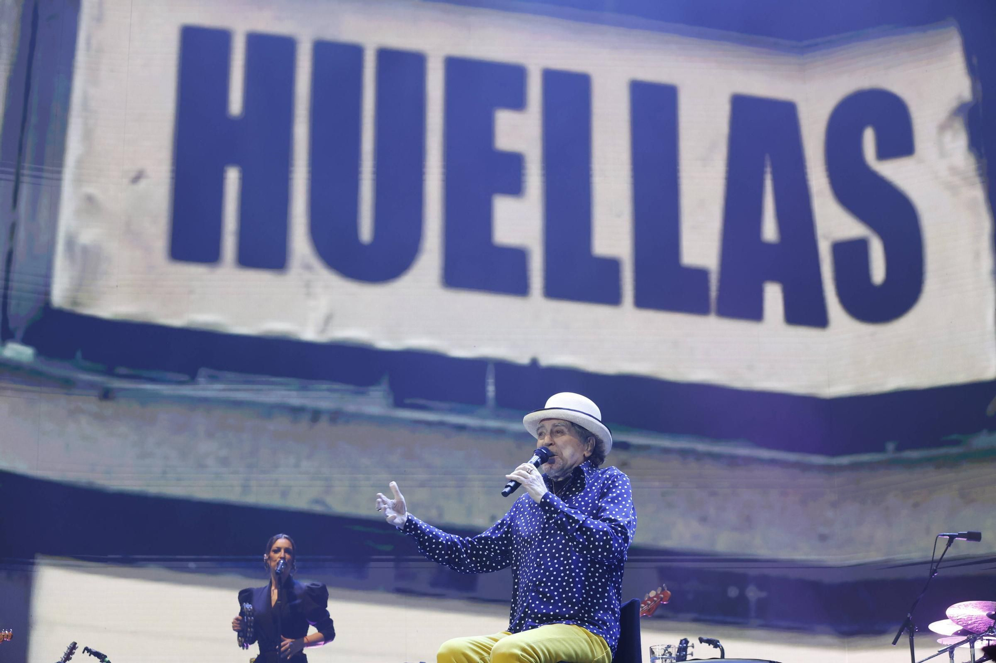EN IMÁGENES | Gijón rinde homenaje a Sabina: de aquí a la eternidad