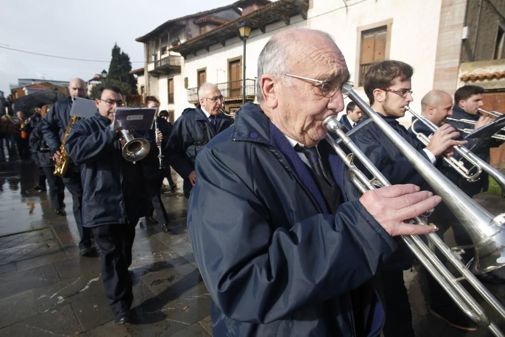 La celebración del Cristo del Socorro en Luanco.