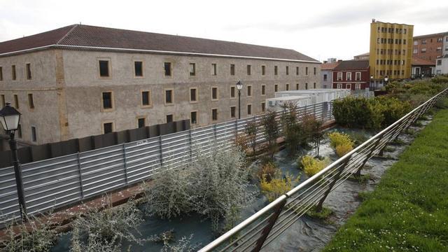 El recinto de Tabacalera, en obras, ayer.