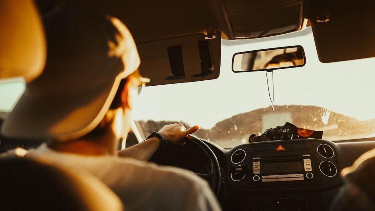 Consejos y pautas para que el calor no afecte a la conducción