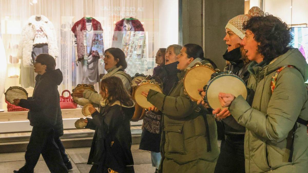 Un momento de la manifestación de la asociación O Soño de Lilith en Vilagarcía.