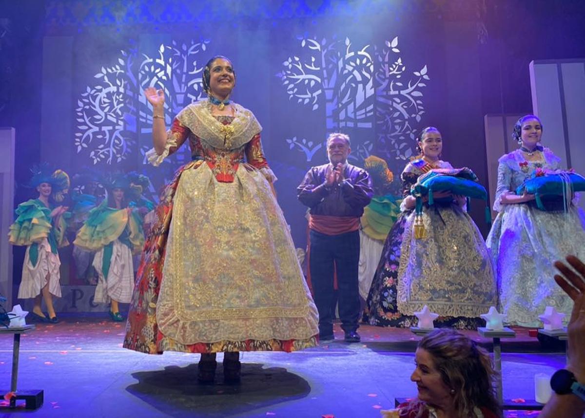 Ariadna, el día de su presentación como fallera mayor de Na Jordana, alboreando 2020.